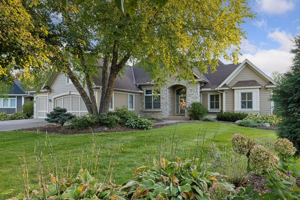 Photo of 8064 Enclave Circle, Woodbury, MN 55125 (MLS # 7003871)