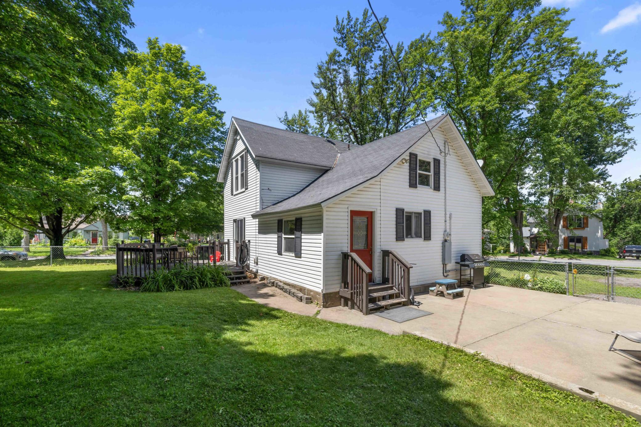 818 N 9th Street