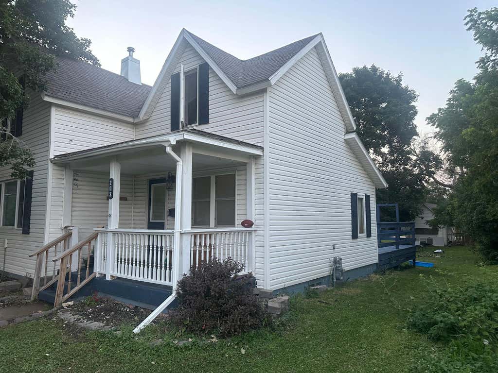 Photo of 203 3rd Street SW, Stewartville, MN 55976 (MLS # 7120947)