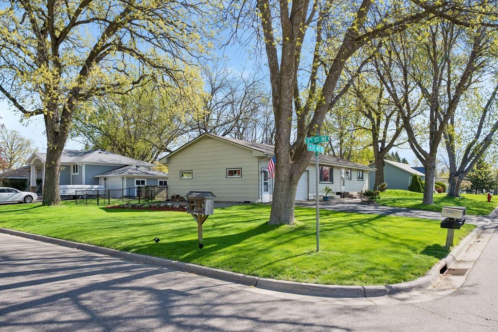 Photo of 300 Ash Avenue NE, Saint Michael, MN 55376 (MLS # 7067808)
