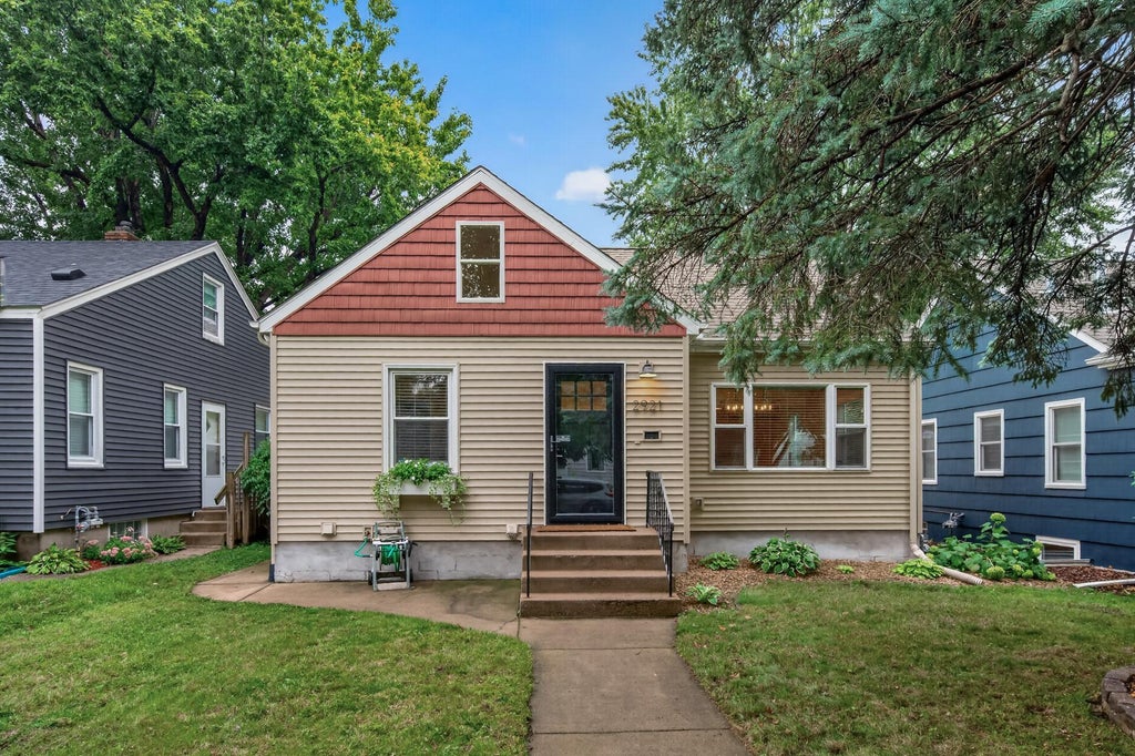 Photo of 2921 Georgia Avenue S, Saint Louis Park, MN 55426 (MLS # 7149179)