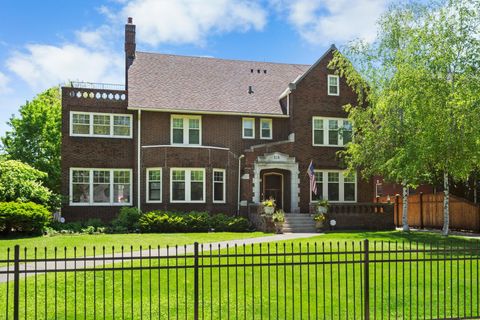 818 Summit Avenue Saint Paul MN 55105