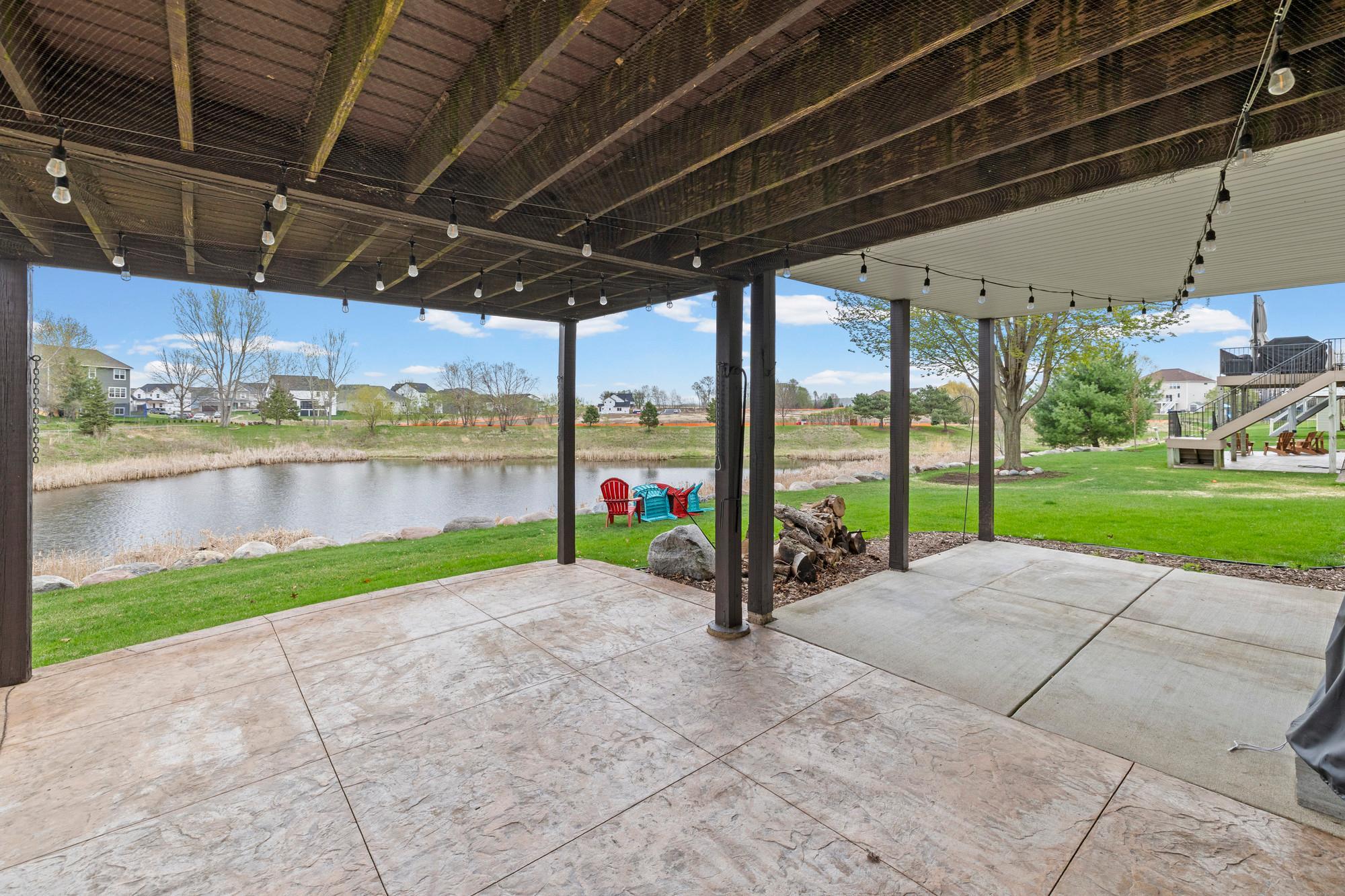 2061 Winterberry Lane