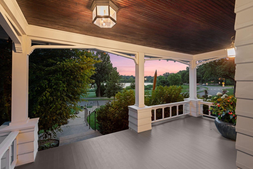 Photo of 2225 E Lake Of The Isles Parkway, Minneapolis, MN 55405 (MLS # 7136830)