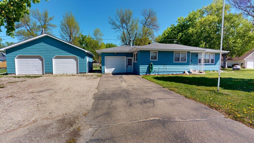 Photo of 241 5th Street SE, Glenville, MN 56036 (MLS # 7072406)