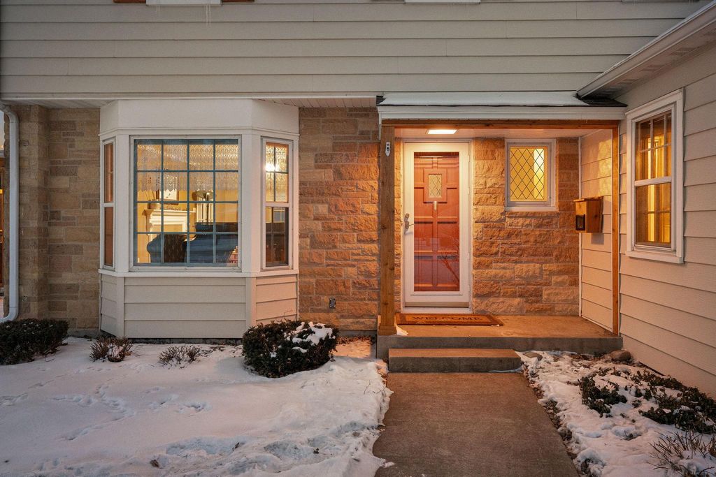 Photo of 1203 9th Street NW, Austin, MN 55912 (MLS # 7015052)