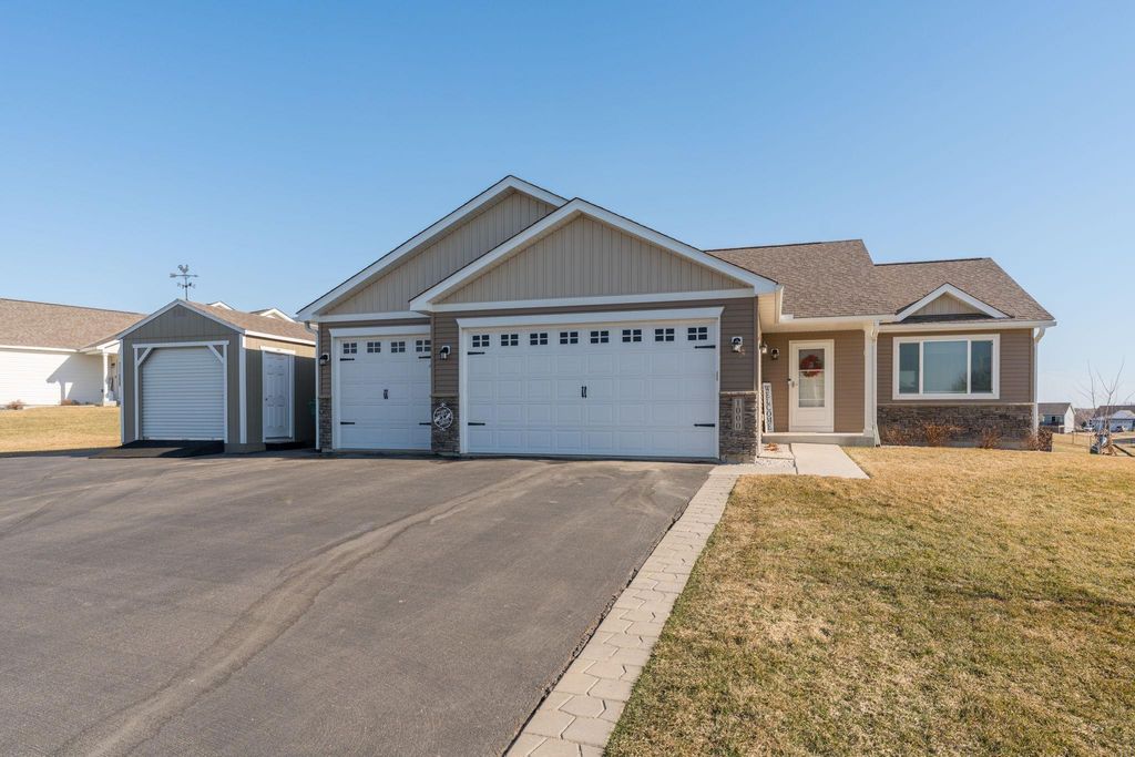 Photo of 1000 Mulberry Avenue NE, Montgomery, MN 56069 (MLS # 7045687)