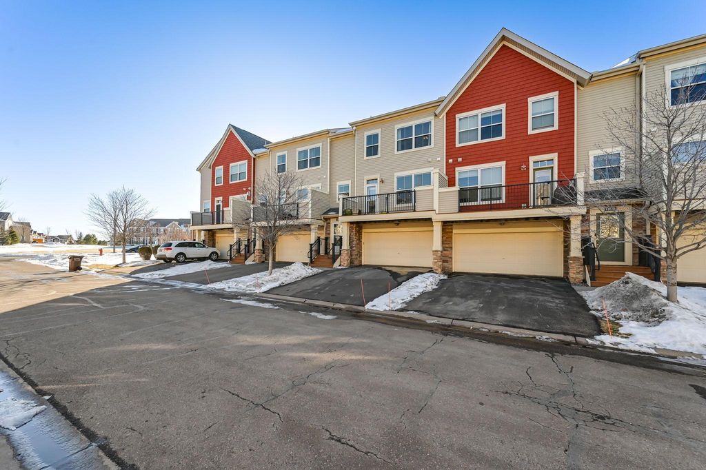 Photo of 11668 84th Avenue N #303, Maple Grove, MN 55369 (MLS # 7018807)