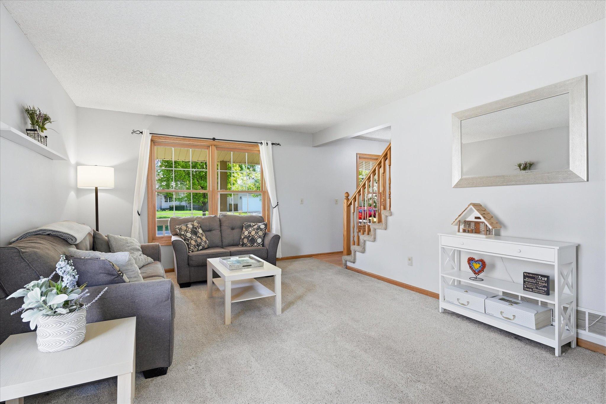 14740 Meadowood Drive