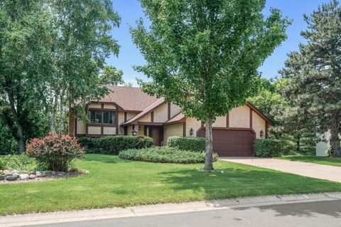 1306 Wynridge Drive Arden Hills MN 55112