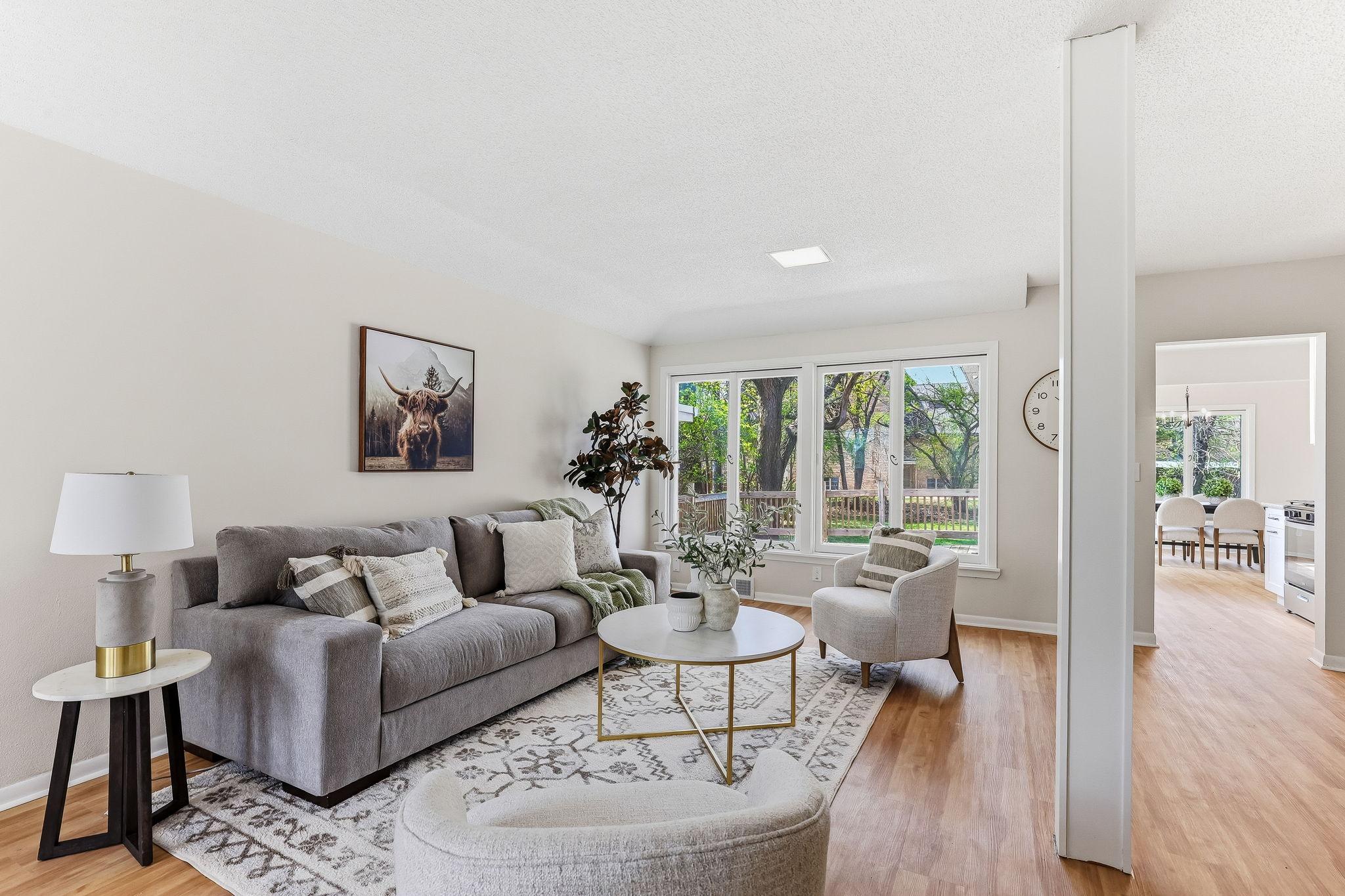 422 2nd Street N