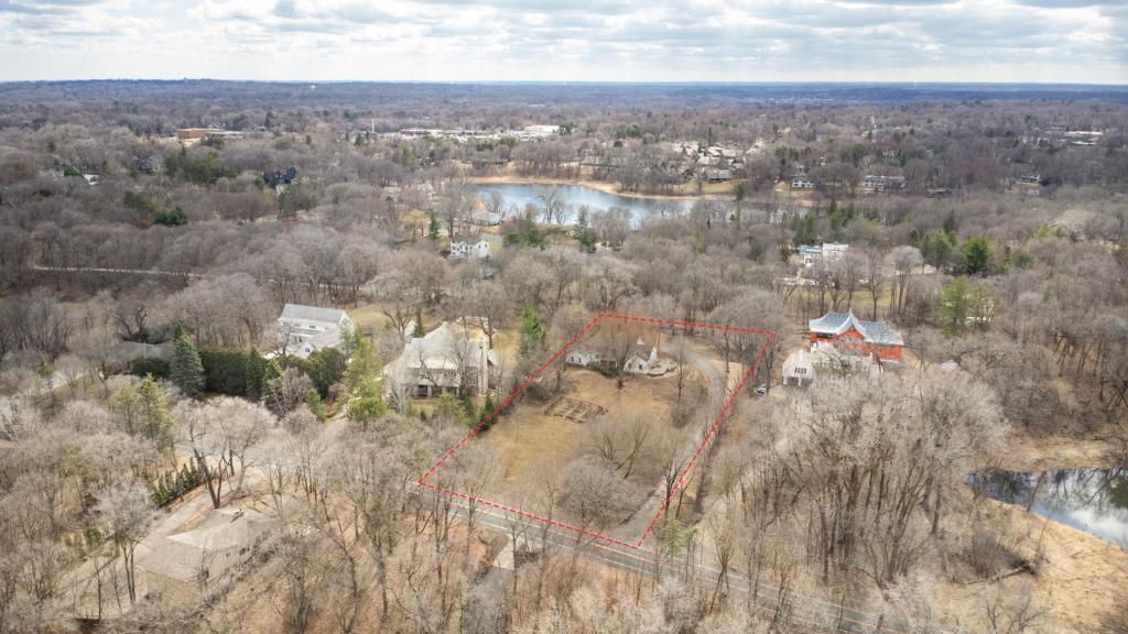 17945 Breezy Point Road