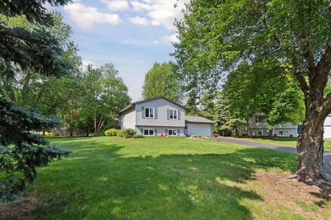 10464 Devonshire Place Eden Prairie MN 55347