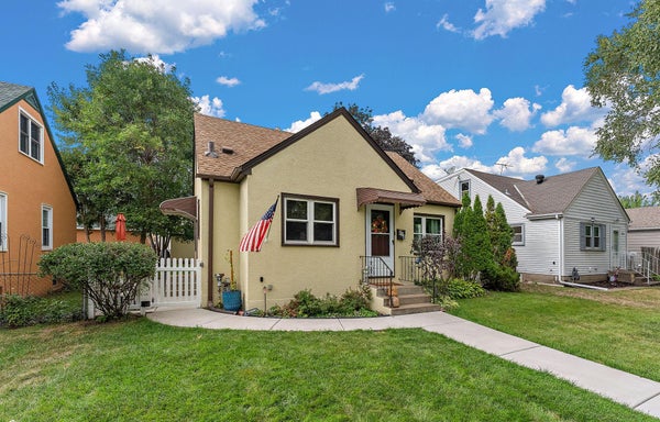 828 3RD AVE S, SOUTH SAINT PAUL, MN 55075 - Image 6c6968355a9a8a2caa22f31b86e1765d/2561692187