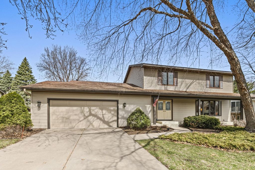 Photo of 1181 Karth Lake Drive, Arden Hills, MN 55112 (MLS # 7040599)