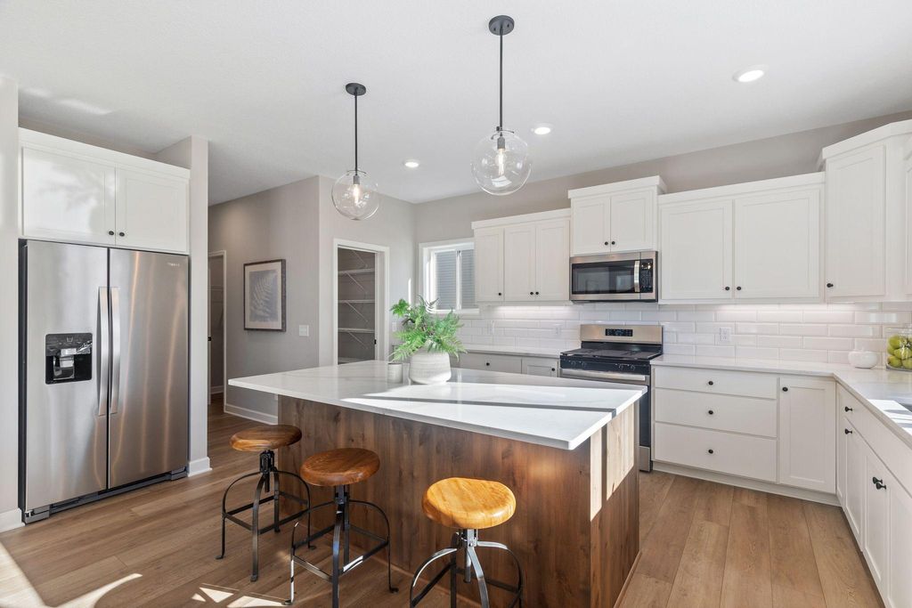 Photo of 7080 183rd Street W, Lakeville, MN 55044 (MLS # 7034977)