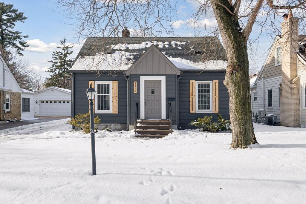 Photo of 3916 Yosemite Avenue S, Saint Louis Park, MN 55416 (MLS # 7006428)