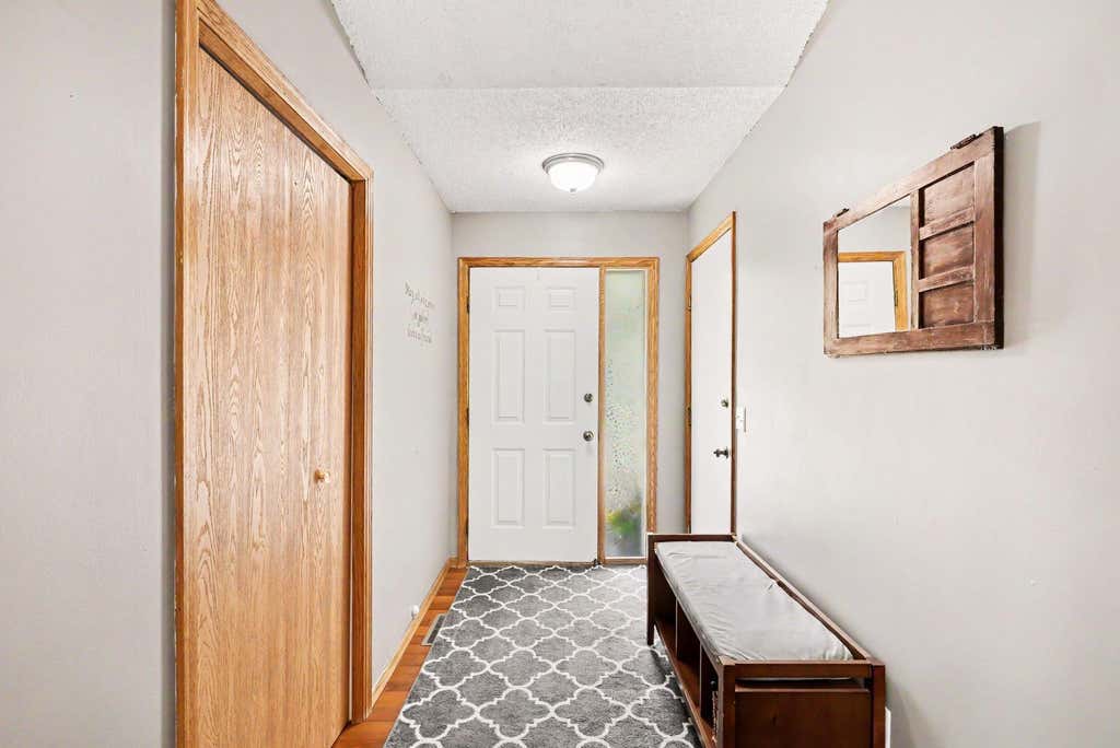 Photo of 16382 Goodview Trail, Lakeville, MN 55044 (MLS # 7053947)