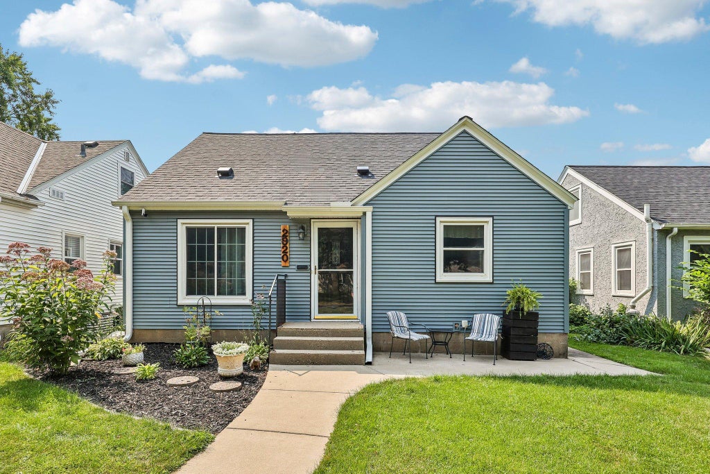 Photo of 2920 Florida Avenue S, Saint Louis Park, MN 55426 (MLS # 7122848)