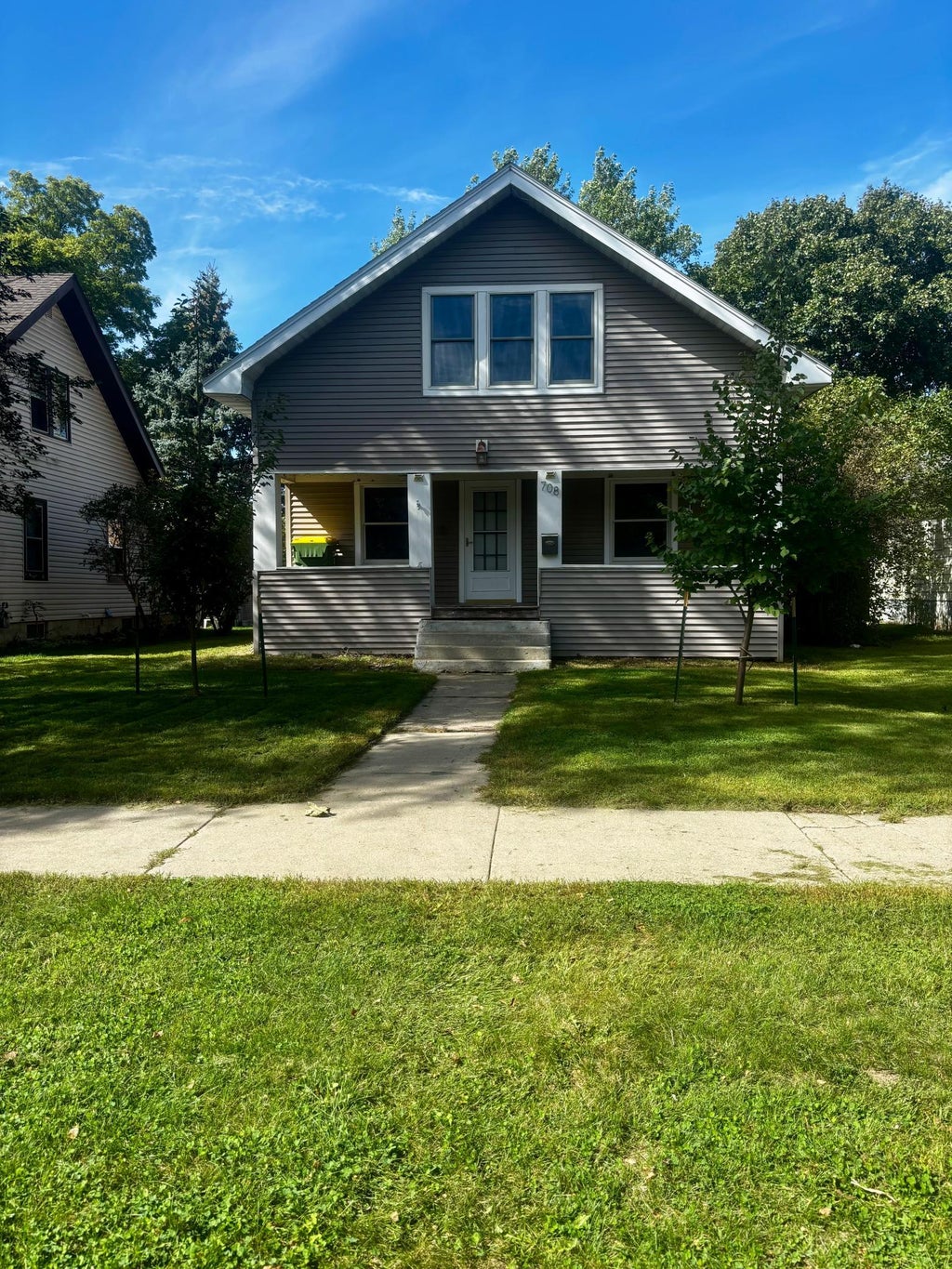 Photo of 708 S Hiawatha Avenue, Pipestone, MN 56164 (MLS # 7145165)