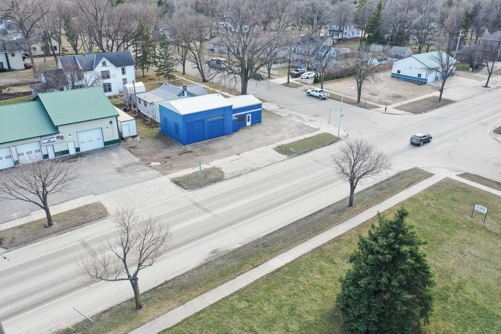 Photo of 203 Park Avenue E, Renville, MN 56284 (MLS # 7045097)