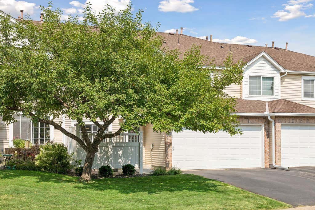 Photo of 11489 Elmwood Avenue N, Champlin, MN 55316 (MLS # 7130342)