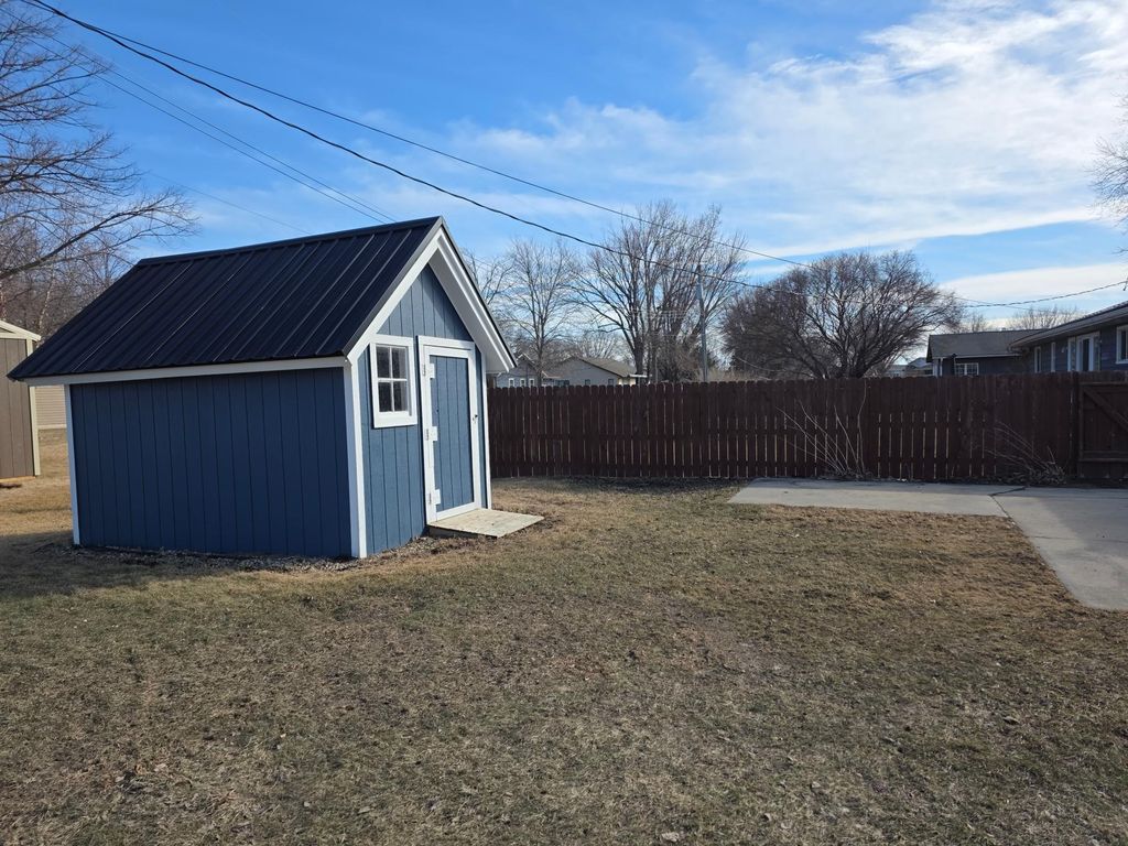 Photo of 801 6th Avenue SE, Pipestone, MN 56164 (MLS # 7027660)