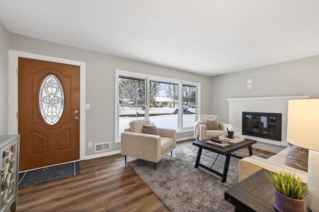 Photo of 907 40th Lane, Anoka, MN 55303 (MLS # 6826204)