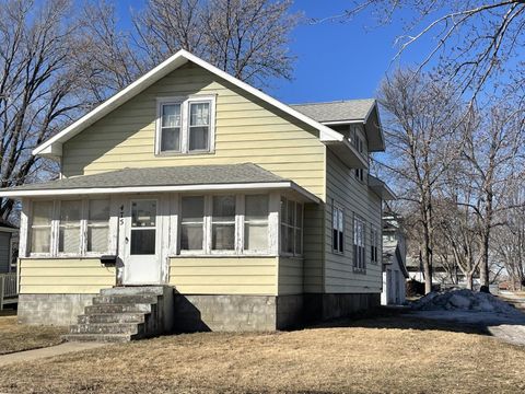 Photo of 475 5th Street, Tracy, MN 56175 (MLS # 7024825)
