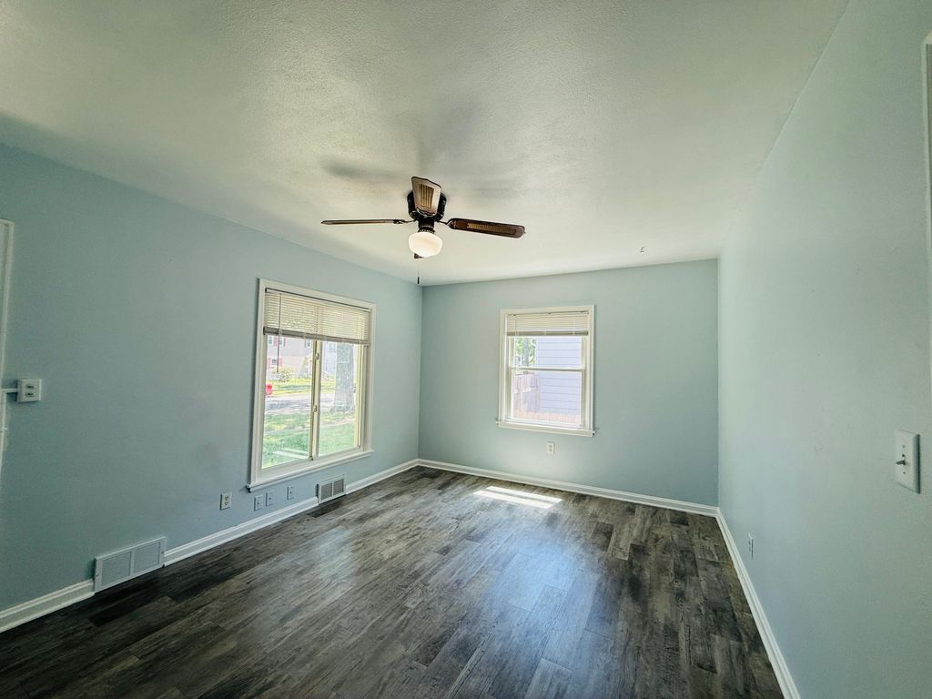 Photo of 1299 Matilda Street, Saint Paul, MN 55117 (MLS # 7104400)