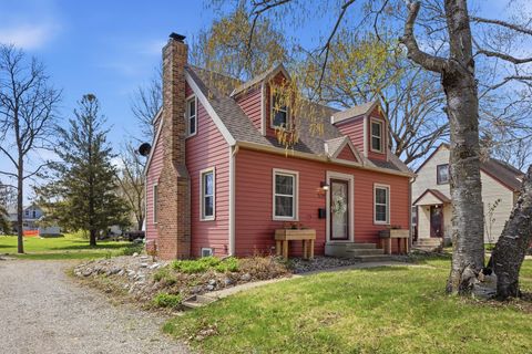 Photo of 528 Harmony Lane SW, Hutchinson, MN 55350 (MLS # 7063787)