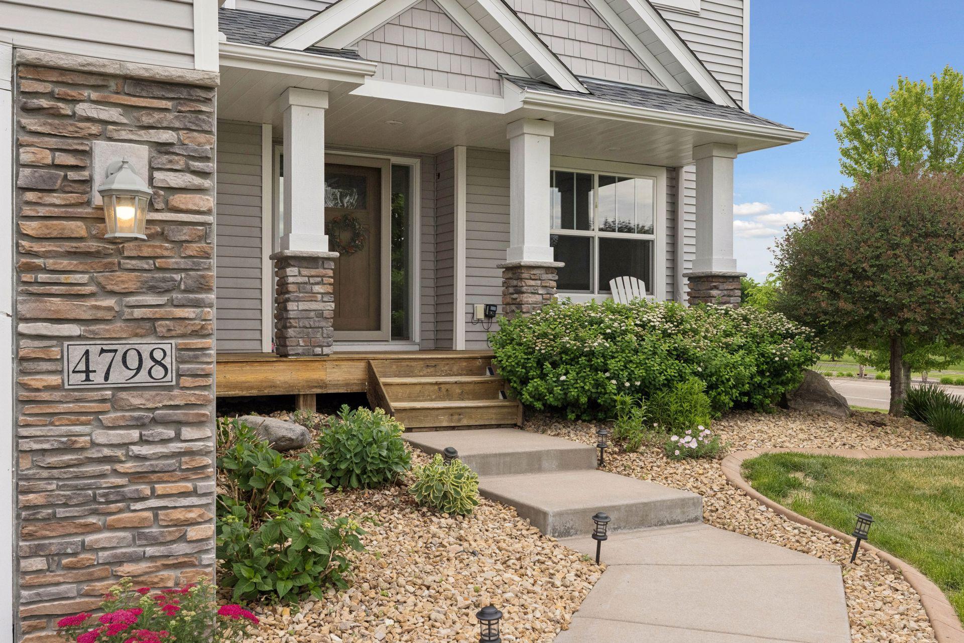 4798 Prairie Trail N