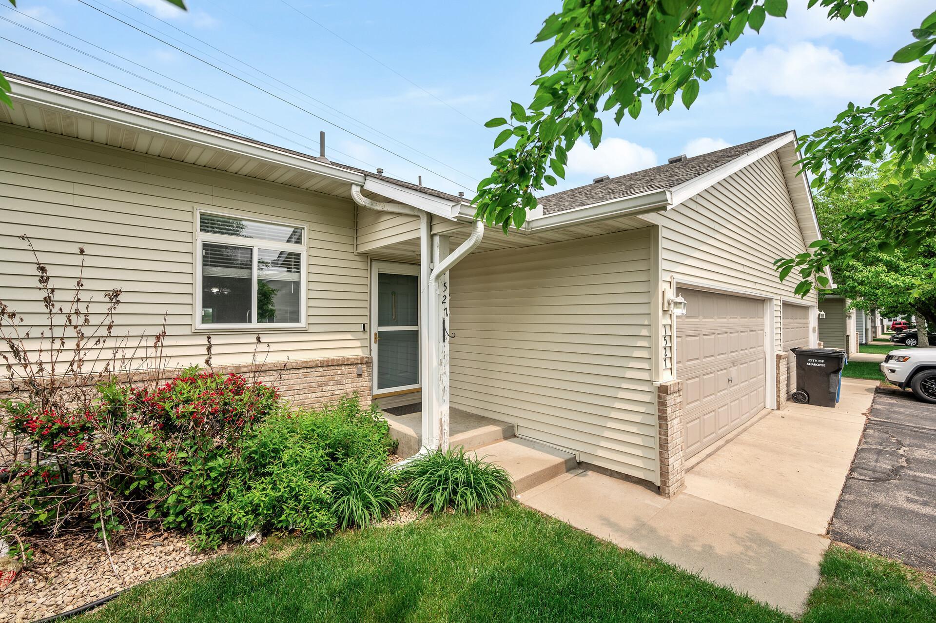 1527 Dublin Court