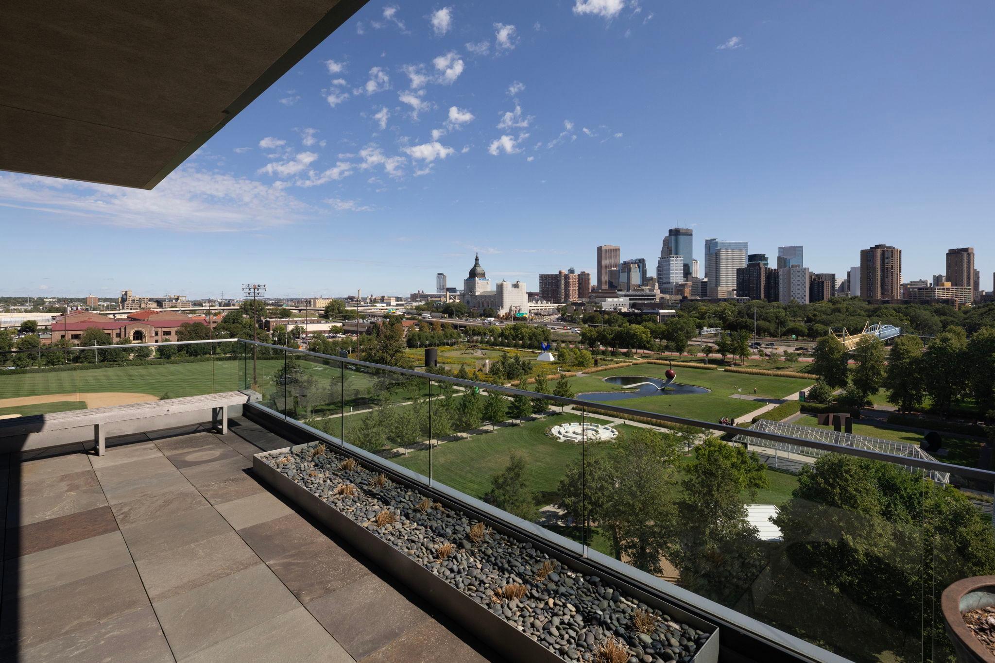 301 Kenwood Parkway 801