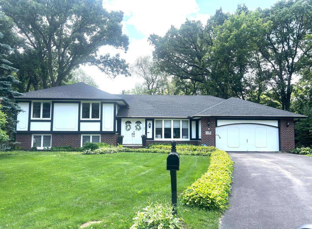 Photo of 14886 Tealwood Court, Eden Prairie, MN 55347 (MLS # 7108946)