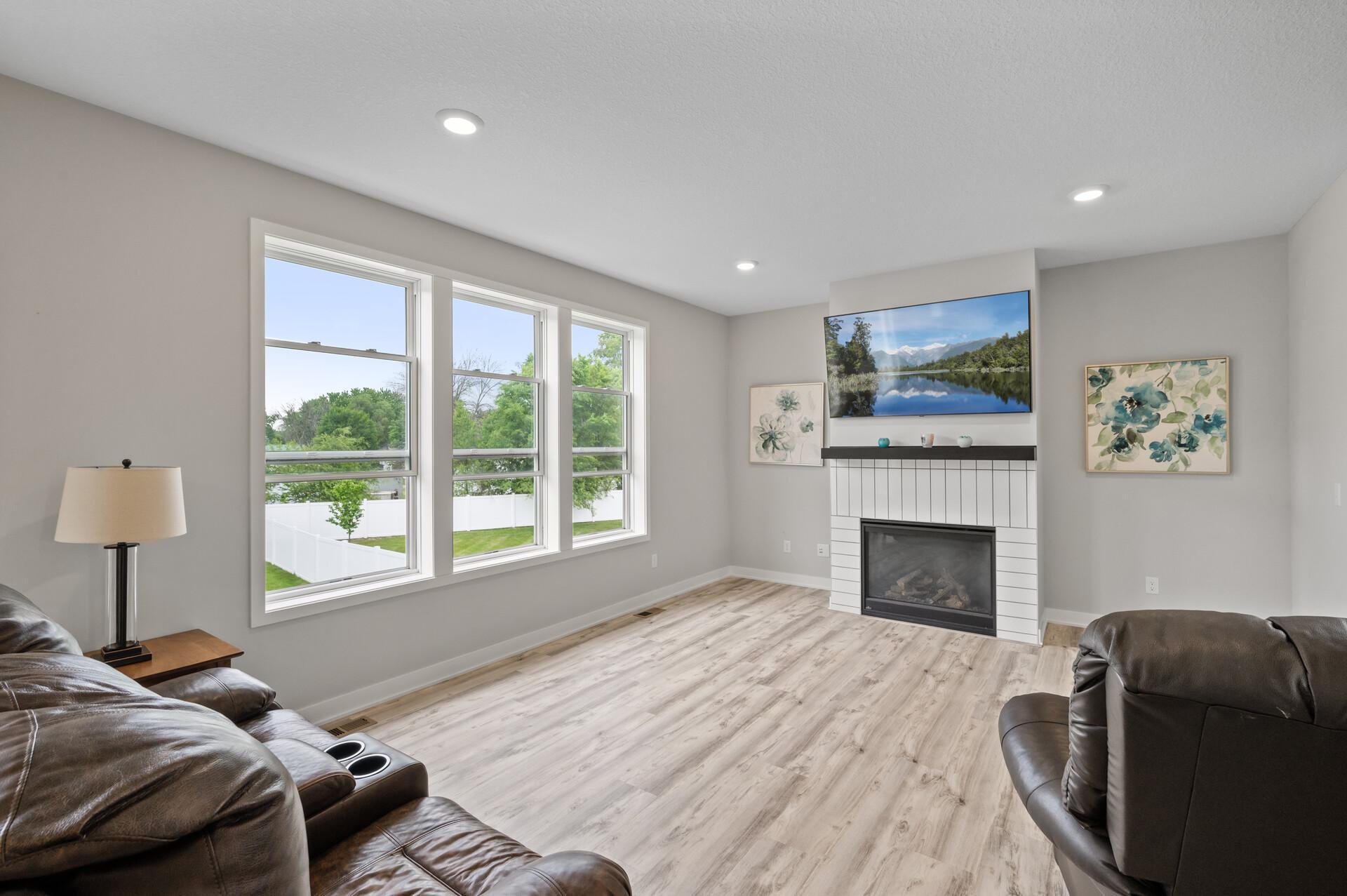 5945 178th Street W