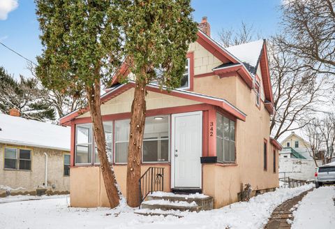 342 Curtice Street W Saint Paul MN 55107