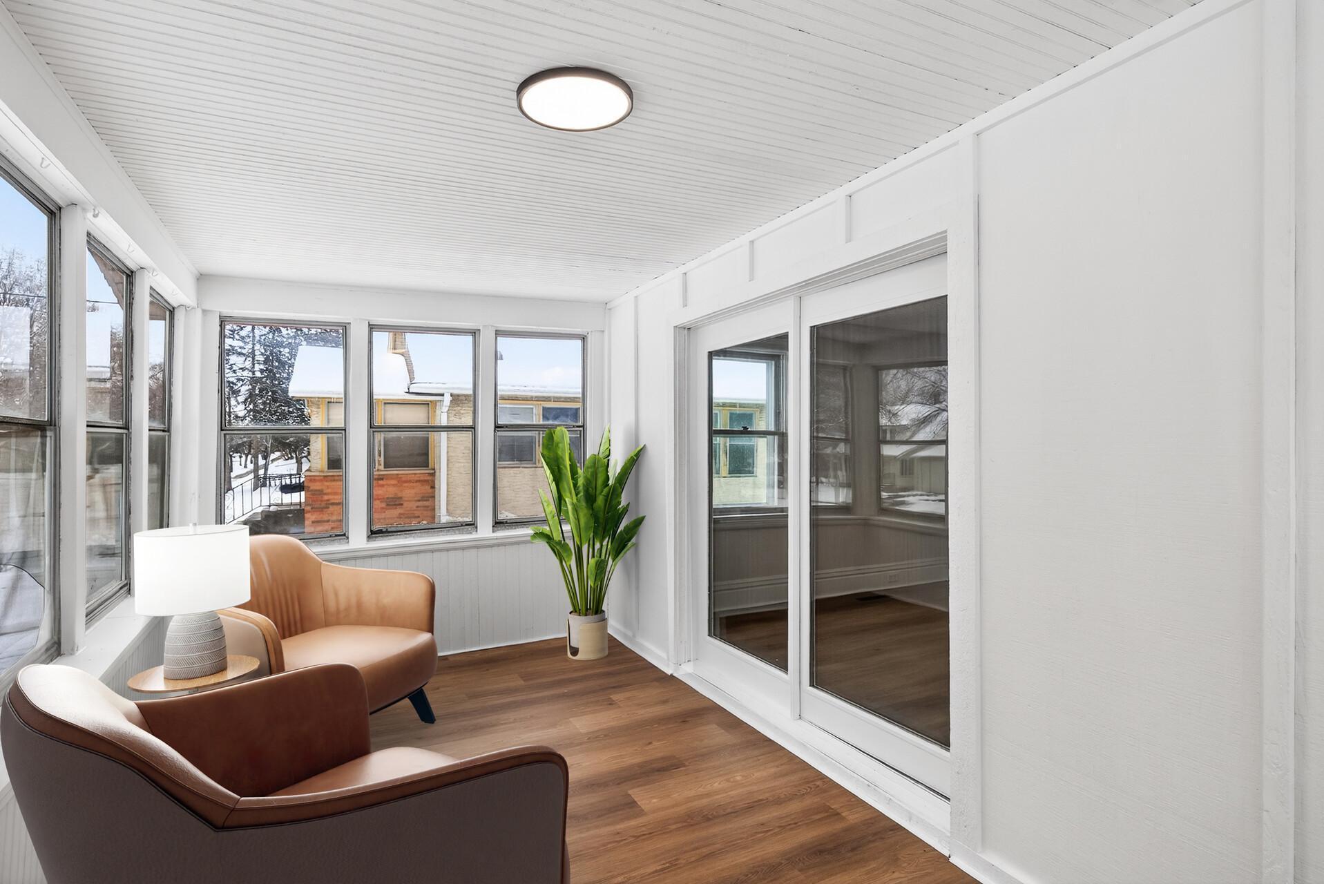 342 Curtice Street W