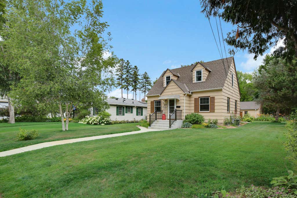 Photo of 615 4th Street N, Stillwater, MN 55082 (MLS # 7104954)