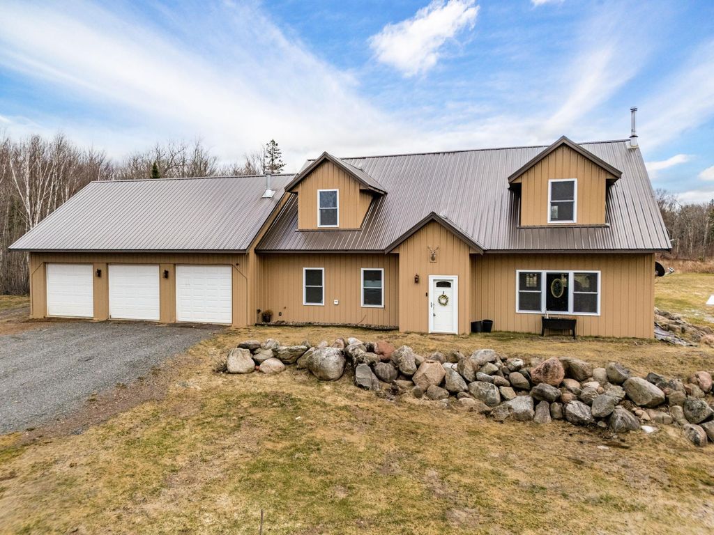 Photo of 4598 McAlpine Spur Road, Two Harbors, MN 55616 (MLS # 7062682)