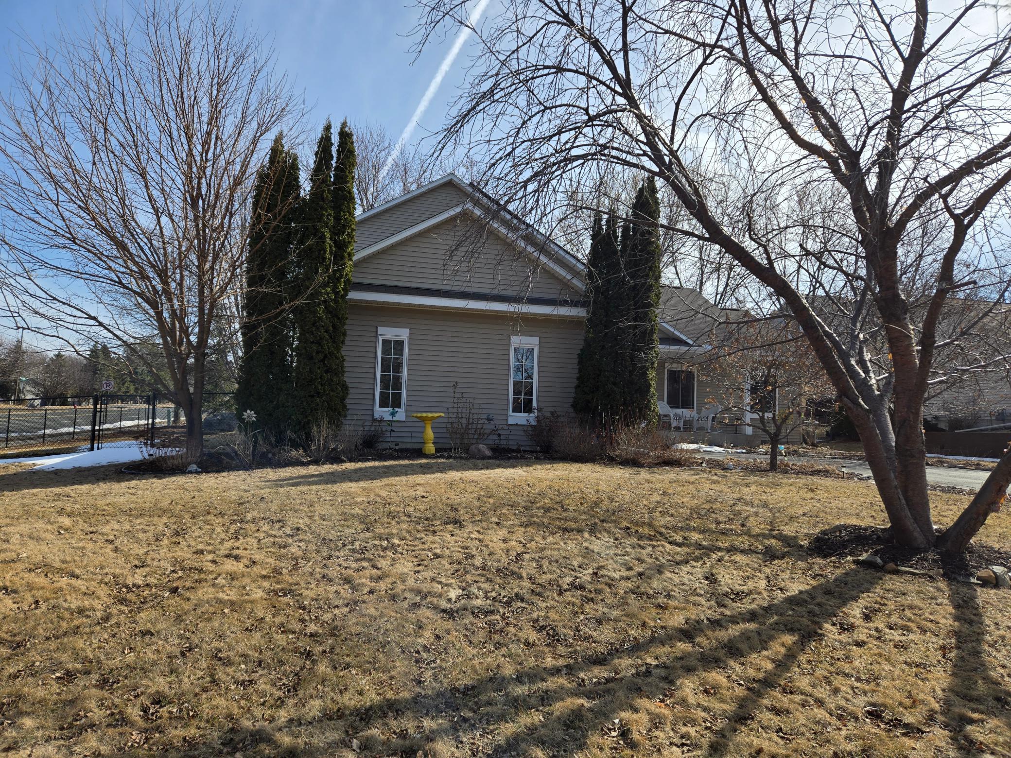 14001 Zinran Avenue