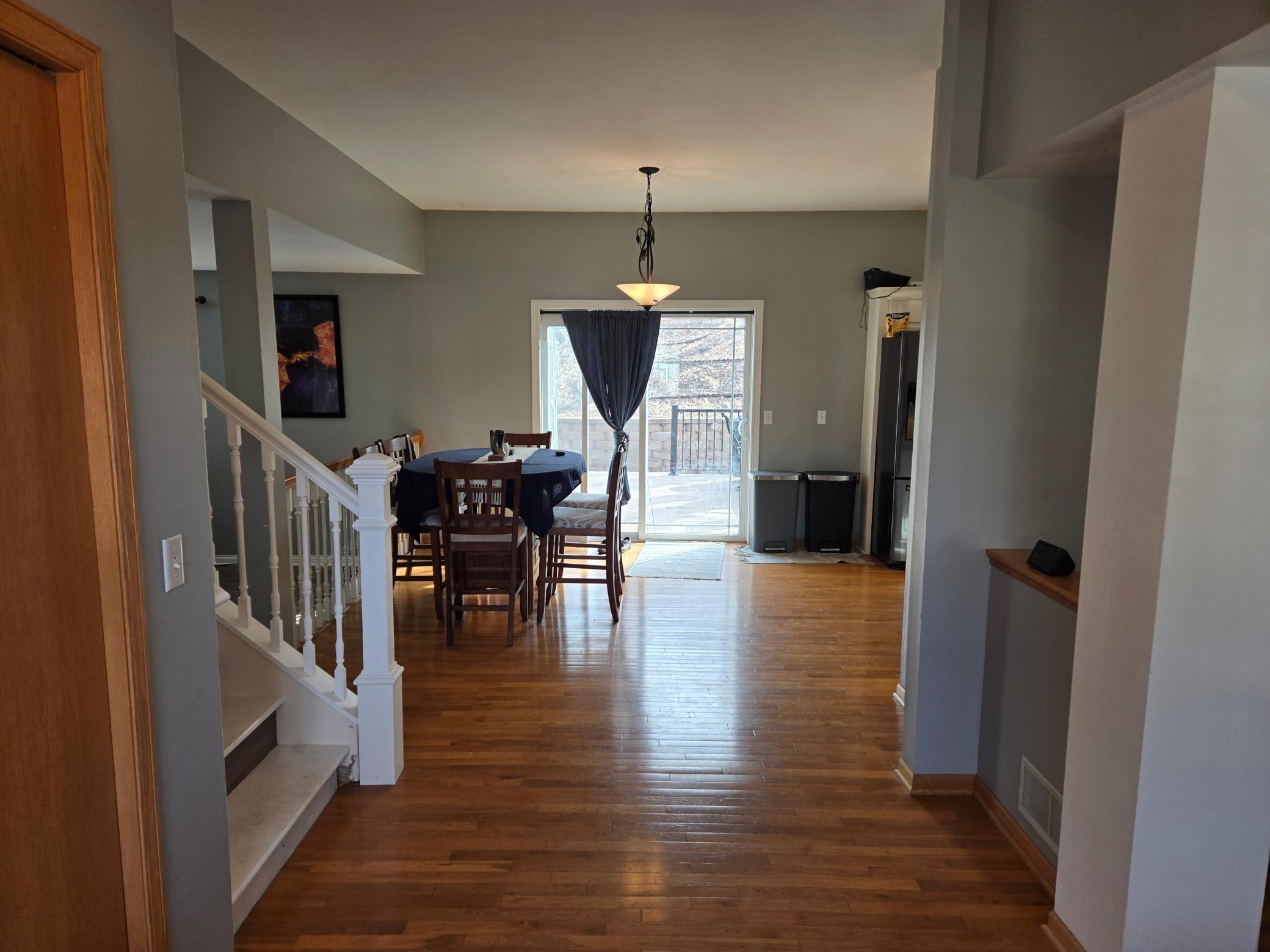14001 Zinran Avenue