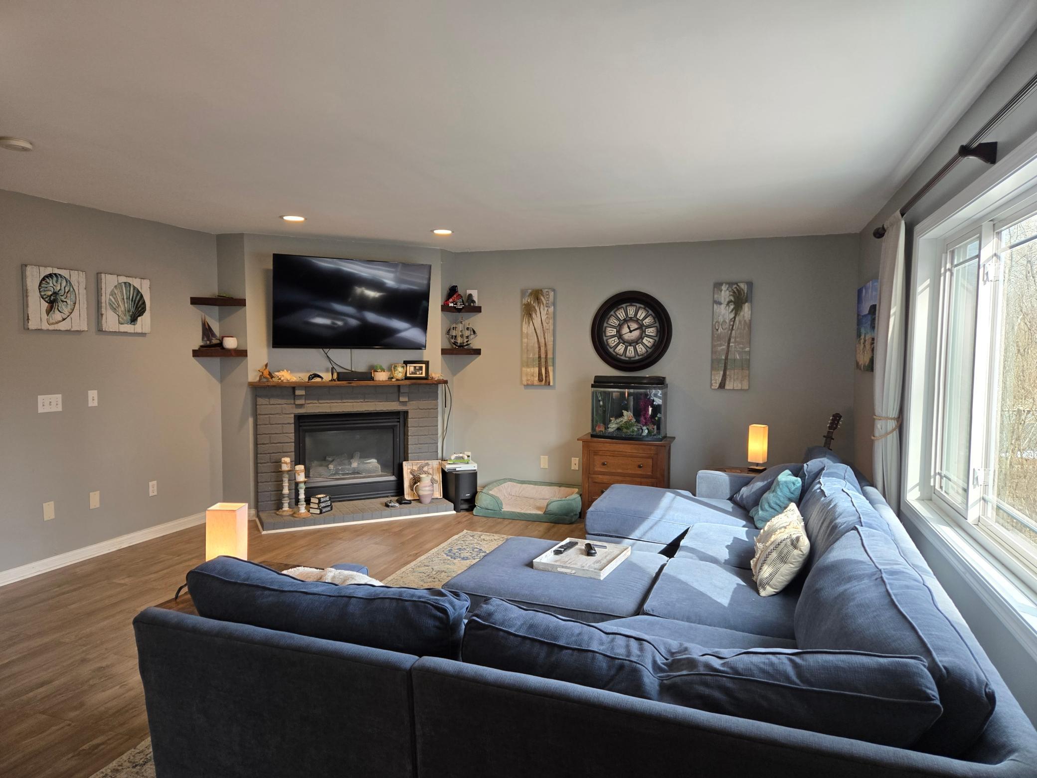 14001 Zinran Avenue