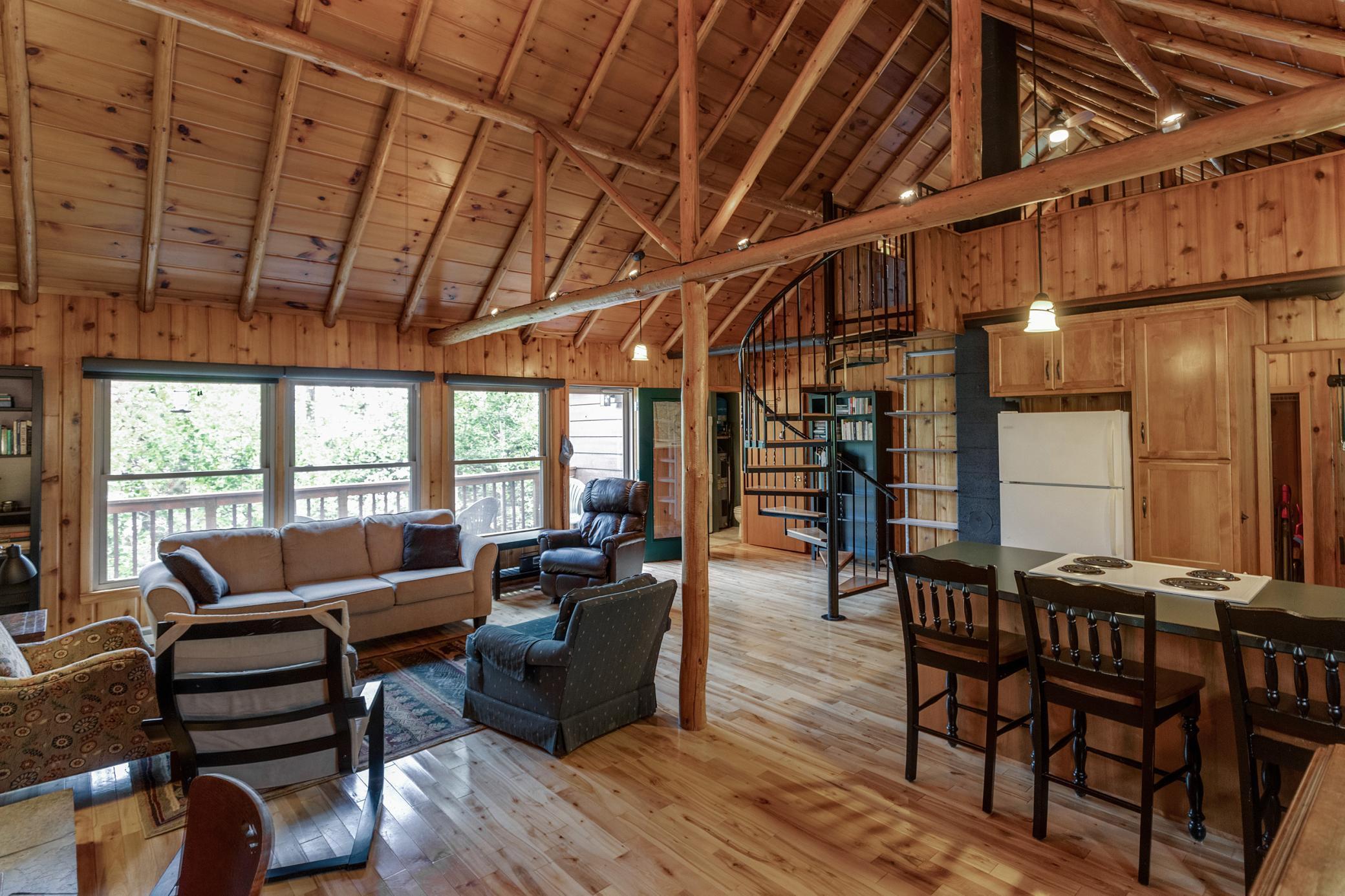 35094 Mohawk Drive