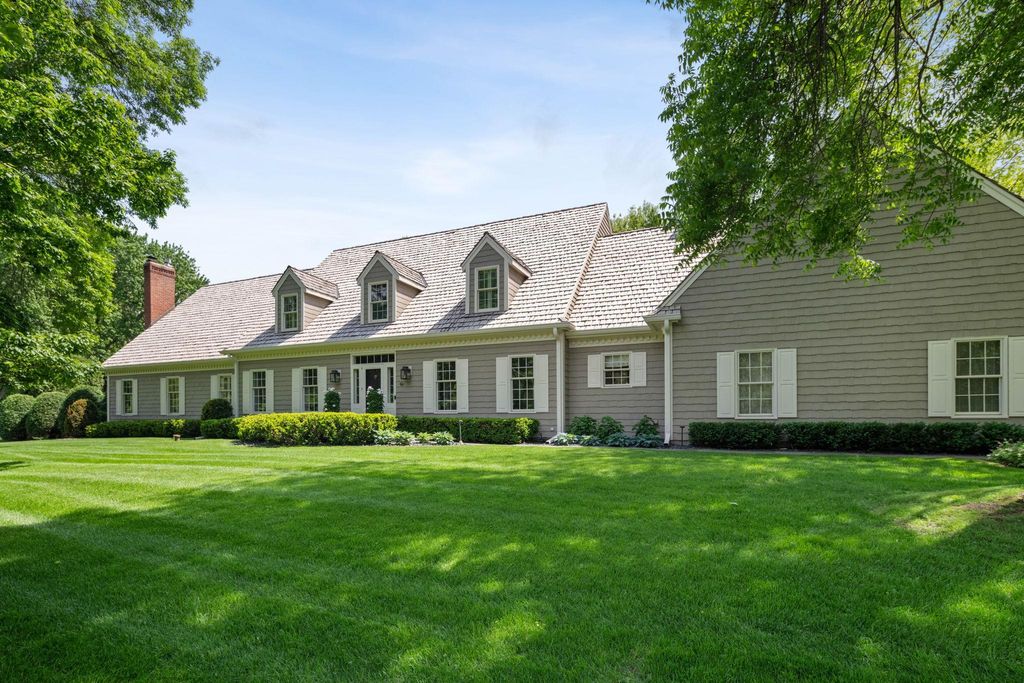 Photo of 235 Hollander Road, Wayzata, MN 55391 (MLS # 7091907)
