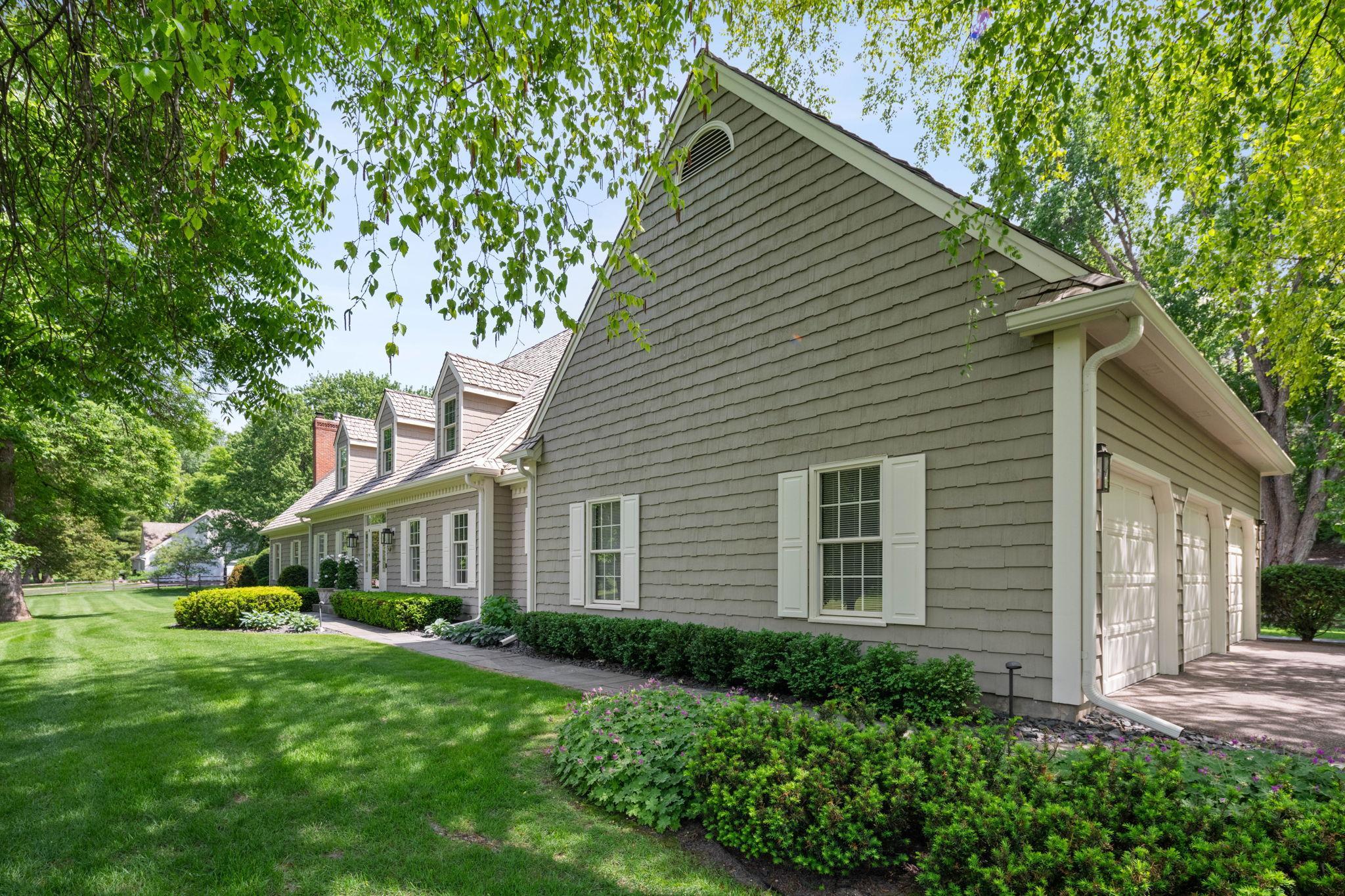 235 Hollander Road
