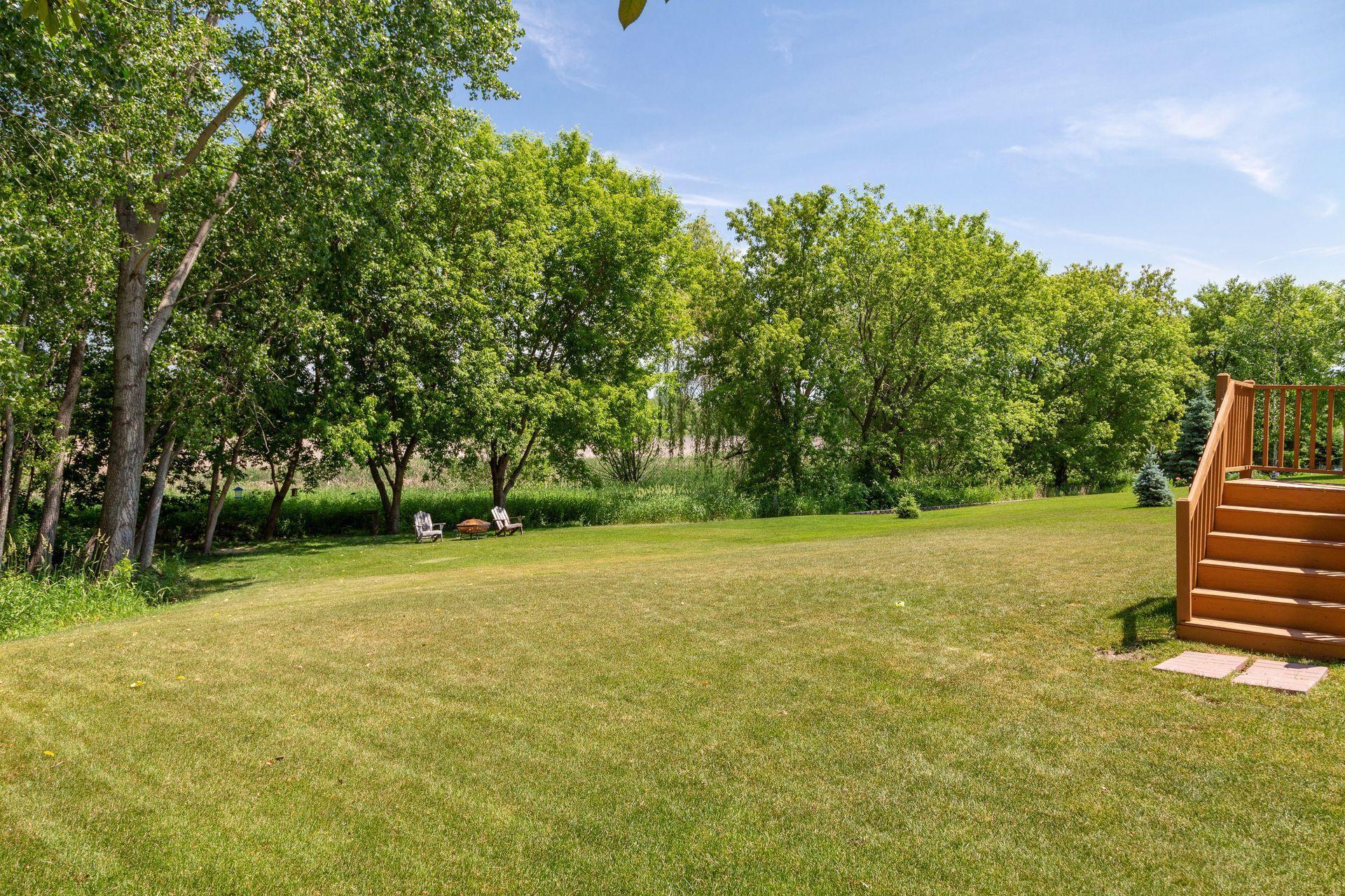 18150 Gladstone Boulevard N