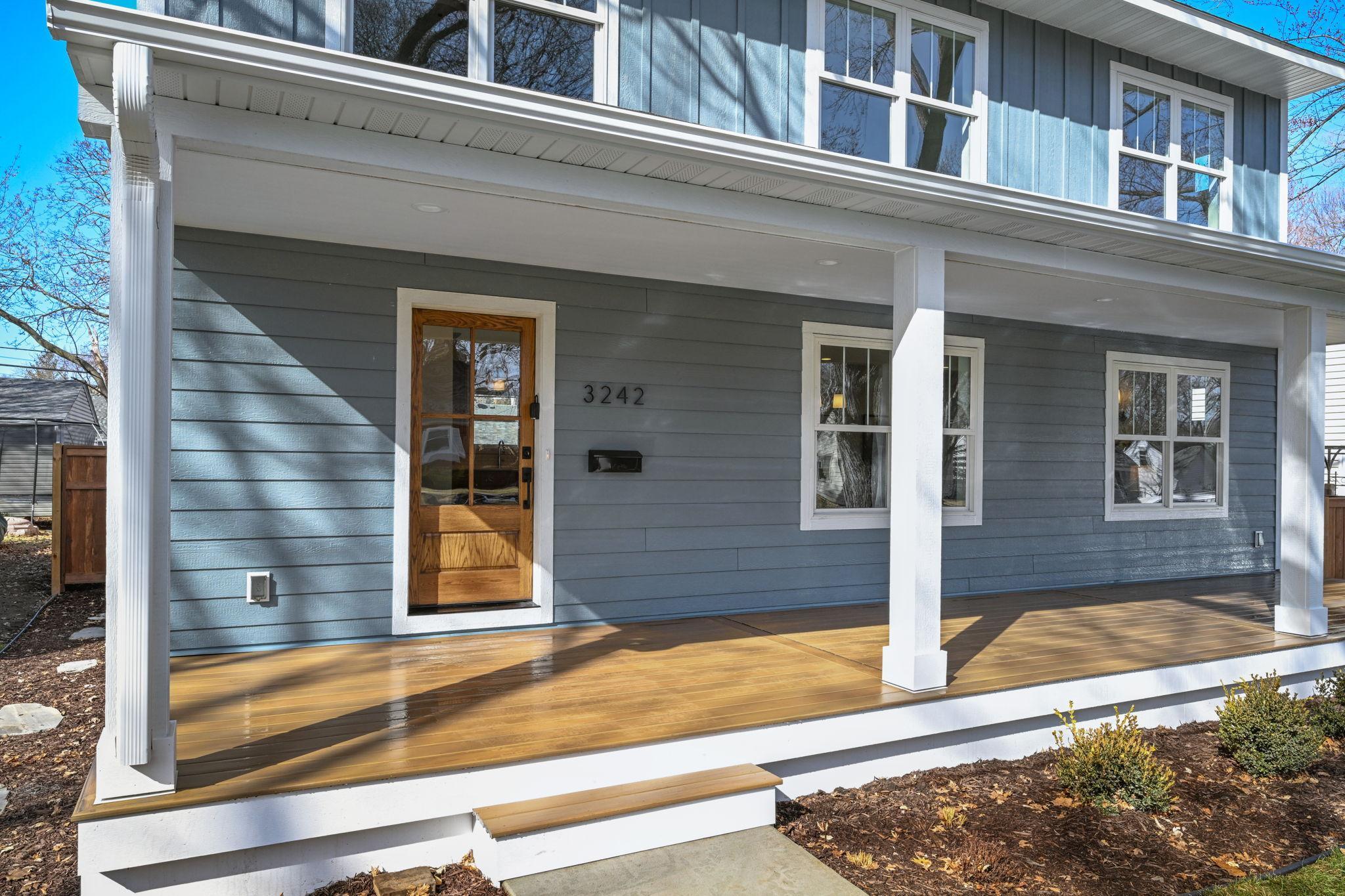 3242 Sumter Avenue S