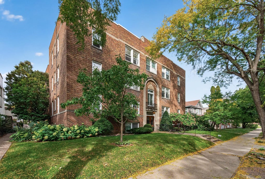 Photo of 2716 Humboldt Avenue S #301, Minneapolis, MN 55408 (MLS # 7053859)