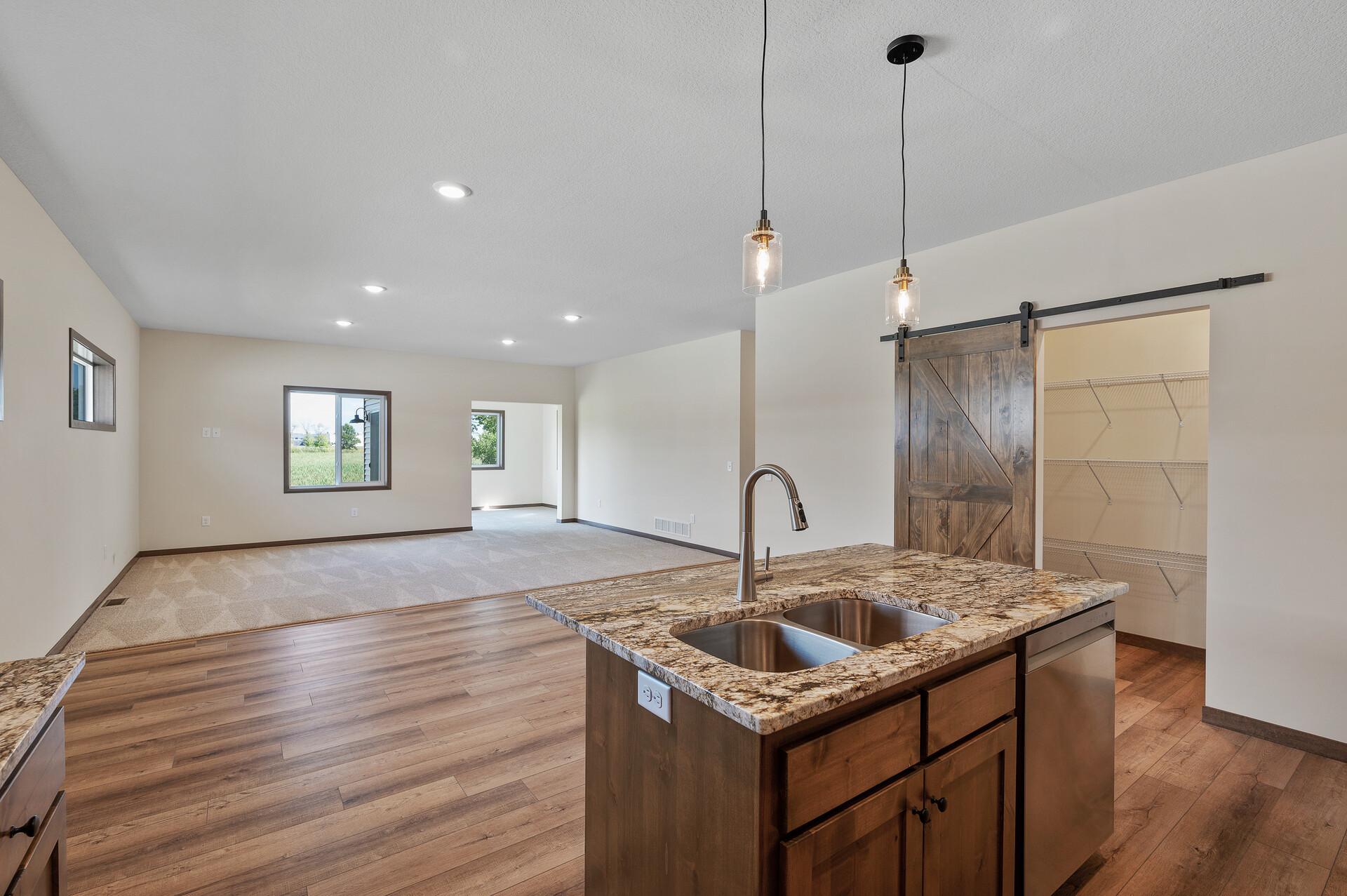 2890 Eastview Court